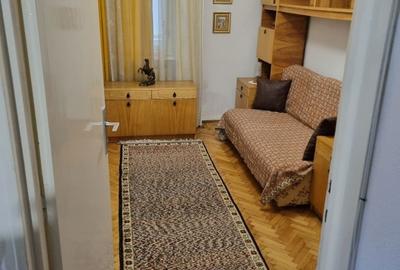 Apartament cu 3 camere decomandat în Calea București - 2