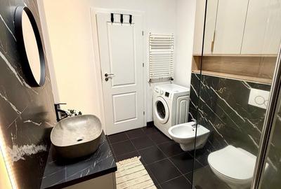 Apartament cu 2 camere decomandat în UTA - 7