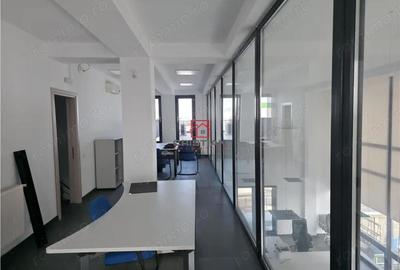 Spațiu comercial, în Central - 8