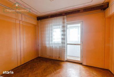 Apartament cu 4 camere decomandat în Aurel Vlaicu - 9