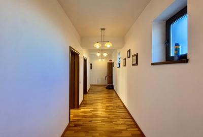Casă cu 7 camere cu Garaj în Dămăroaia - 23
