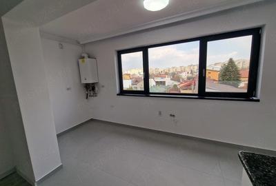 Apartament cu 4 camere decomandat în Brâncoveanu - 8