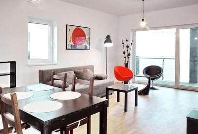 Apartament cu 2 camere decomandat, mobilat în Central