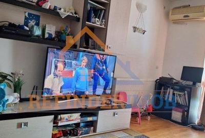 Apartament cu 2 camere semidecomandat, mobilat în Titan - 1
