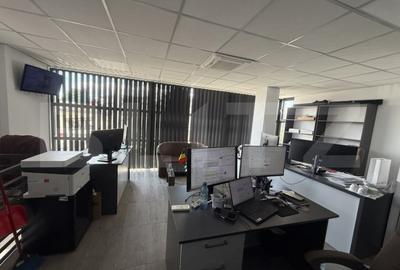 Spațiu comercial, de 25 mp, în Central - 1