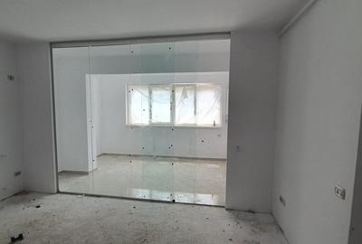 Apartament cu 2 camere decomandat în Berceni