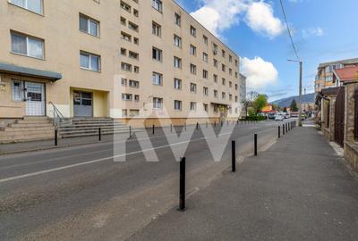 Garsonieră nedecomandată, mobilată în Tractorul - 1