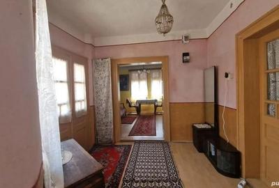 Casă cu 4 camere cu Teren 1439 Mp în Bocsig - 3