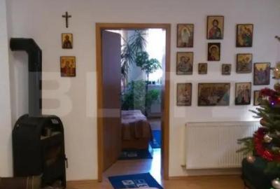 Casă cu 4 camere cu Canalizare în Dâmbul Rotund - 2