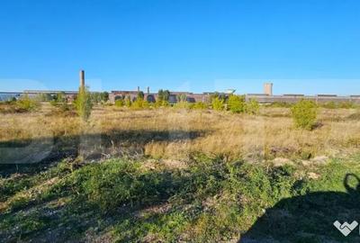 Teren de 5000 mp, în Central - 5