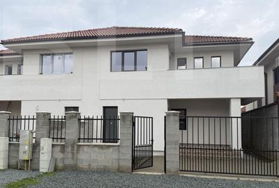 Casă cu 4 camere cu Teren 250 Mp în Central - 6