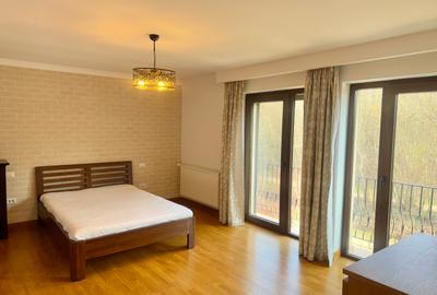 Pantelimon-Cernica/ Vilă P+2, Vizavi de Pădure-384 mp, Teren 533 mp/ Comision 0% - 35