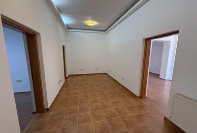 Apartament 3 camere decomandat in vila - 3