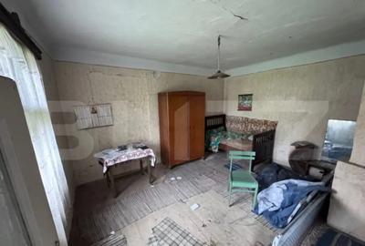 Casă cu 2 camere cu Teren 1097 Mp în Bezdead - 2