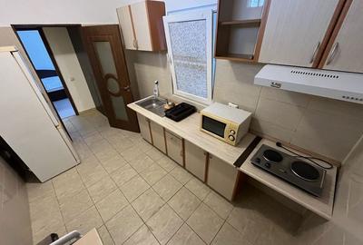 Garsonieră decomandată în Vitan - 4