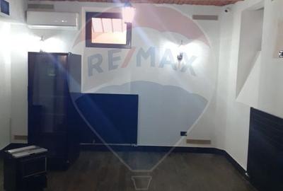 Spatiu de birouri/comercial -  parter+demisol /P+E+M, 360 mp, Unirii - 9