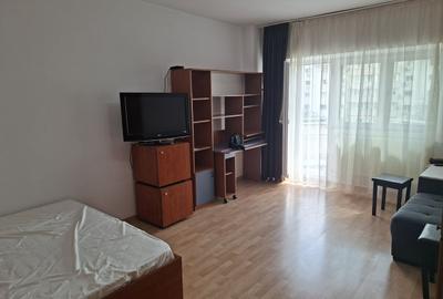 Garsonieră decomandată în Vitan