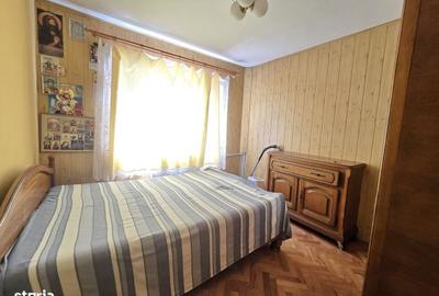 Apartament cu 2 camere decomandat în Micro 17