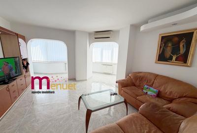 Apartament cu 3 camere în Central