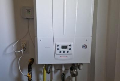 Casă cu 6 camere cu Canalizare în Central - 35