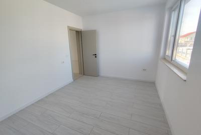 Duplex cu 4 camere cu Canalizare în Popas Păcurari - 12