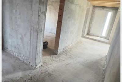 Casă cu Teren 450 Mp în Central - 4