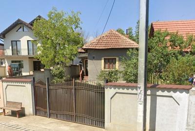 Casă cu 3 camere în Șimian