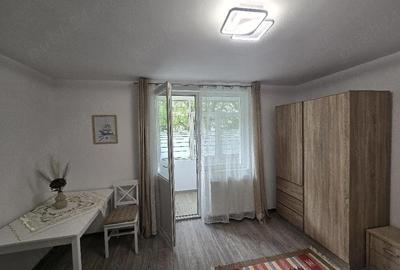 Garsonieră decomandată în Central - 8