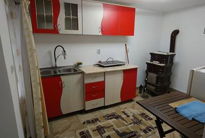Casă cu 2 camere în Petros - 4