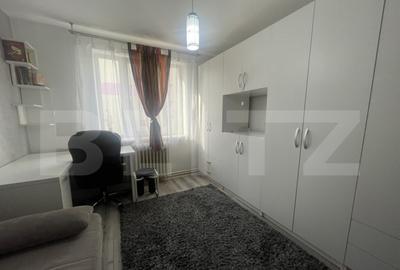 Inchiriere apartament 4 camere zona Lama, etaj 1 - 10