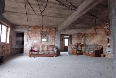 Duplex la rosu in Luna, langa Campia Turzii - 7