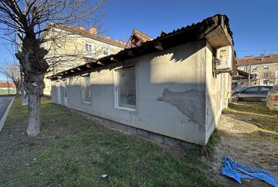 Spațiu comercial, de 300 mp, în Central - 7