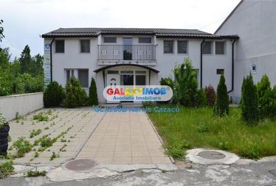 Casă cu 9 camere cu Teren 260 Mp în Băneasa - 1