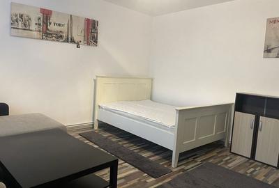 Apartament cu 2 camere semidecomandat în Griviței - 1