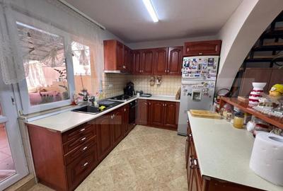 Casa P comercial/1E+M apartament, 3 camere, 333 mp, zona C - 10