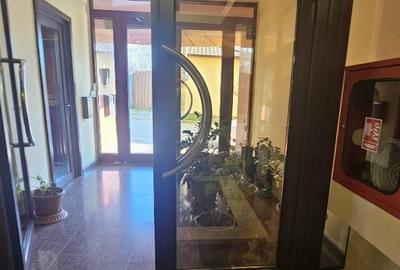 Spațiu comercial, de 902 mp, în Central