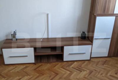 Apartament cu 4 camere decomandat, mobilat în Micro 17 - 18