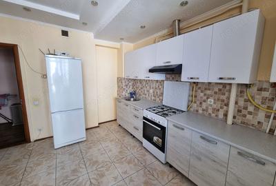 Apartament cu 3 camere în Jiului - 5