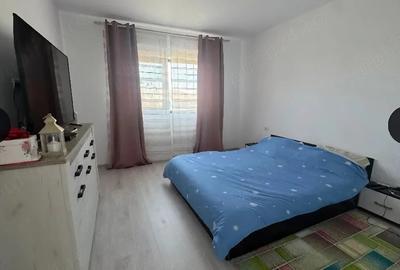 Casă cu 5 camere cu Teren 250 Mp în Săcălaz - 1