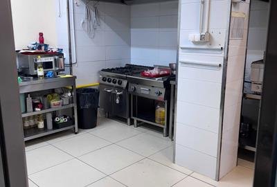 Spațiu comercial, de 218 mp, în Obor - 3