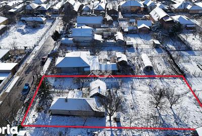 Casă cu 4 camere cu Canalizare în Central - 3