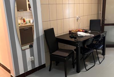 Apartament cu 3 camere decomandat în Galata - 4