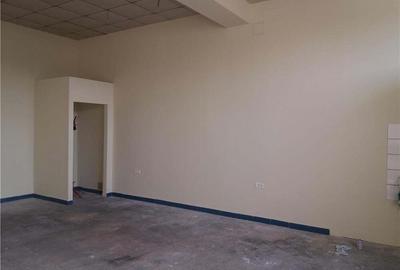 Spațiu comercial, de 80 mp, în Central - 1