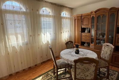 Casă cu 4 camere în Central - 4