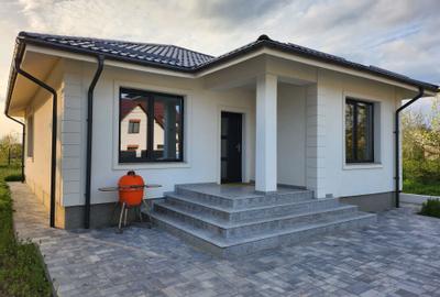 Casă cu 3 camere decomandat în Păulești - 5