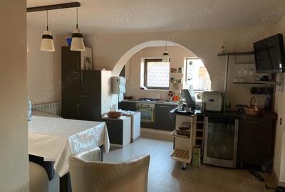 Casă cu 6 camere cu Teren 450 Mp în Ordoreanu - 9