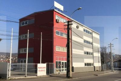 Cladire cu destinatii comerciale sau productie - 1
