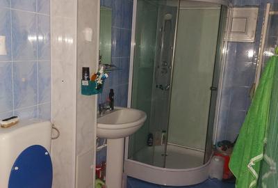 Apartament  decomandat  4 camere ultracentral (zona Primarie) etajul 4/4. - 3