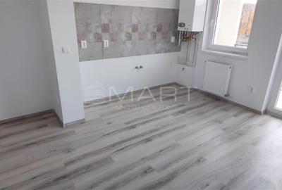 Apartament cu 3 camere decomandat în Turnișor - 2