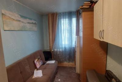 Garsonieră decomandată în Micro 19 - 2